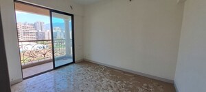 Room in 2.5 BHK Apartment at Tharwani Millennium City, Badlapur East – for Sale