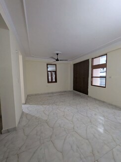 1 BHK Builder Floor For Rent in Saket