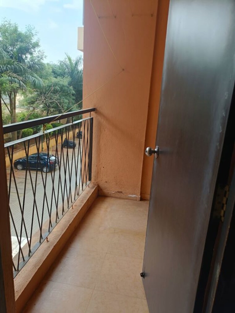 Balcony, patel-smondoville 3 Bedroom 1350 Sq.Ft. Apartment In Electronic City Bangalore 10467126