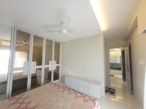 Room in 3 BHK Apartment at Godrej Emerald, Ghodbunder Road – for Rent