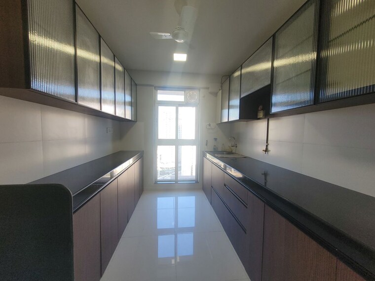 Kitchen, godrej-emerald 3 Bedroom 1044 Sq.Ft. Apartment In Ghodbunder Road Thane 10467115
