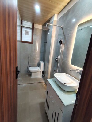 Bathroom in 6 BHK Independent House at Raj Nagar Extension – for Sale