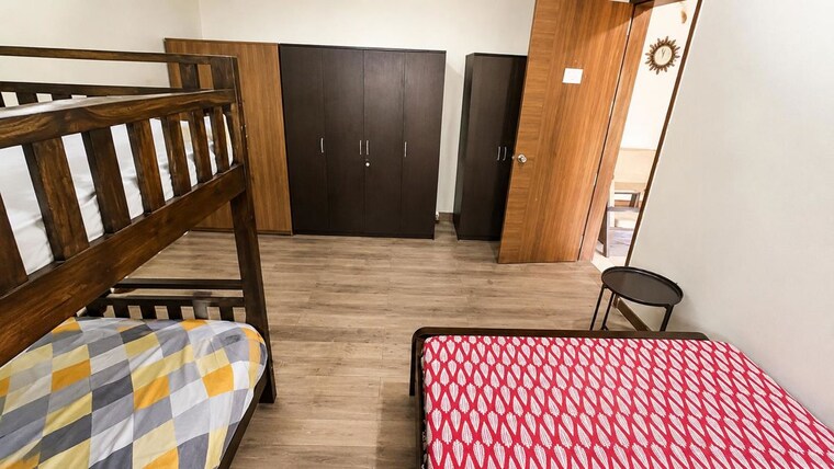 Bedroom, dahanukar colony 3 Bedroom 1500 Sq.Ft. Apartment In Dahanukar Colony Pune 10467144