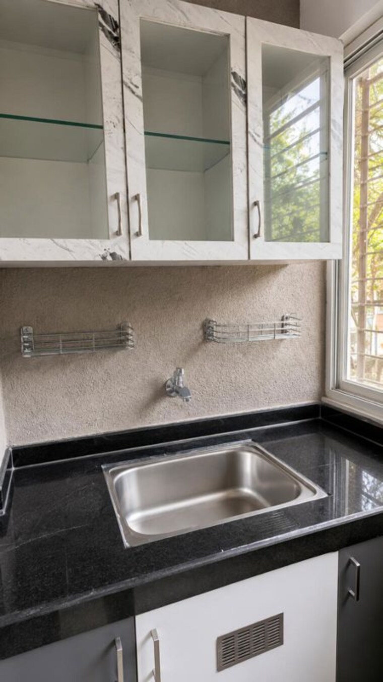 Kitchen, dahanukar colony 3 Bedroom 1500 Sq.Ft. Apartment In Dahanukar Colony Pune 10467144