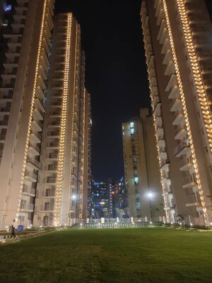 2 BHK Apartment For Sale in Shri Radha Aqua Garden, Sector 16b Greater Noida