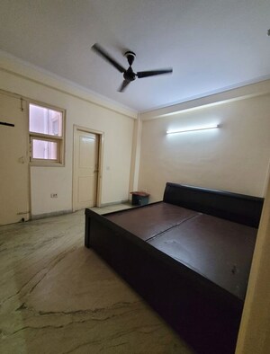 Room in 2 BHK Apartment at Gtb Enclave – for Rent