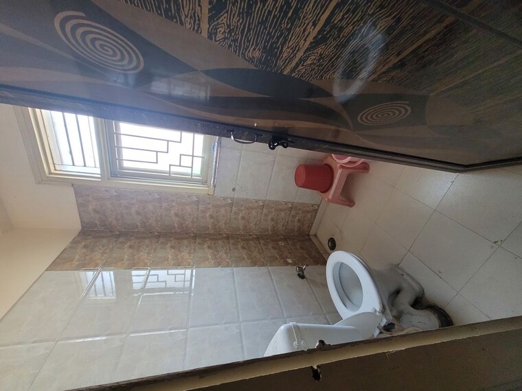 Bathroom, gtb enclave 2 Bedroom 900 Sq.Ft. Apartment In Gtb Enclave Delhi 10467181