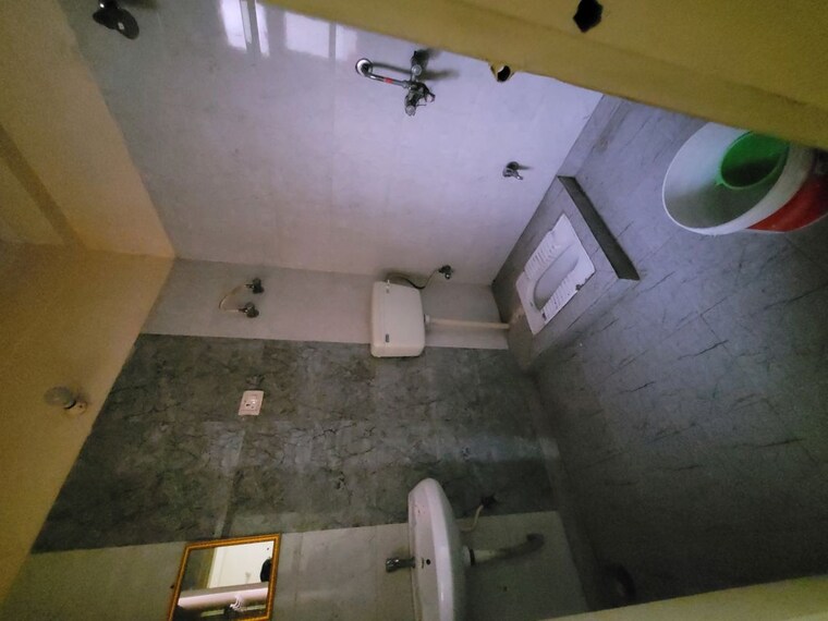 Bathroom, gtb enclave 2 Bedroom 900 Sq.Ft. Apartment In Gtb Enclave Delhi 10467181