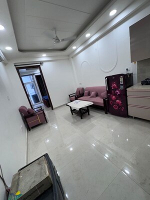 Parking in 1 BHK Apartment at Saket – for Rent