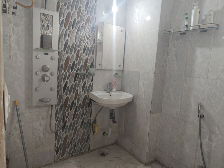 Bathroom, spark-divine 3 Bedroom 1870 Sq.Ft. Apartment In Beta Ii Greater Noida Greater Noida 10467201
