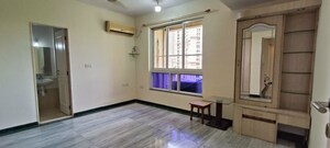 Room in 3 BHK Apartment at Hiranandani Estate Crown, Ghodbunder Road – for Rent