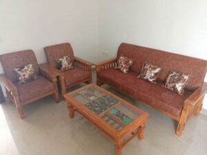 2 BHK Apartment For Rent in Bedarwals Sixty Three Golf Drive, Sector 63