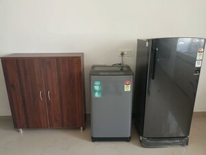 Room in 2 BHK Apartment at Bedarwals Sixty Three Golf Drive, Sector 63 – for Rent