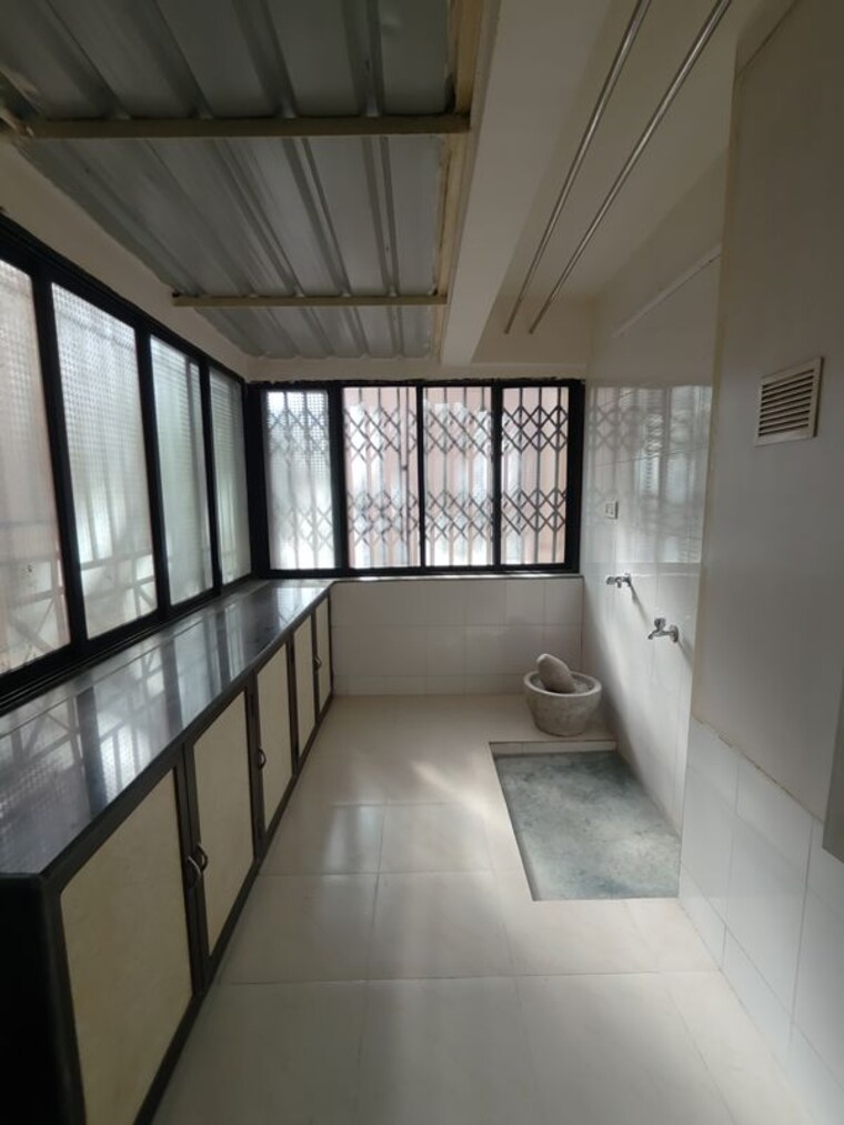 Balcony, dosti-maitri-gardens 2 Bedroom 750 Sq.Ft. Apartment In Pokhran Road No Two Thane 10467232