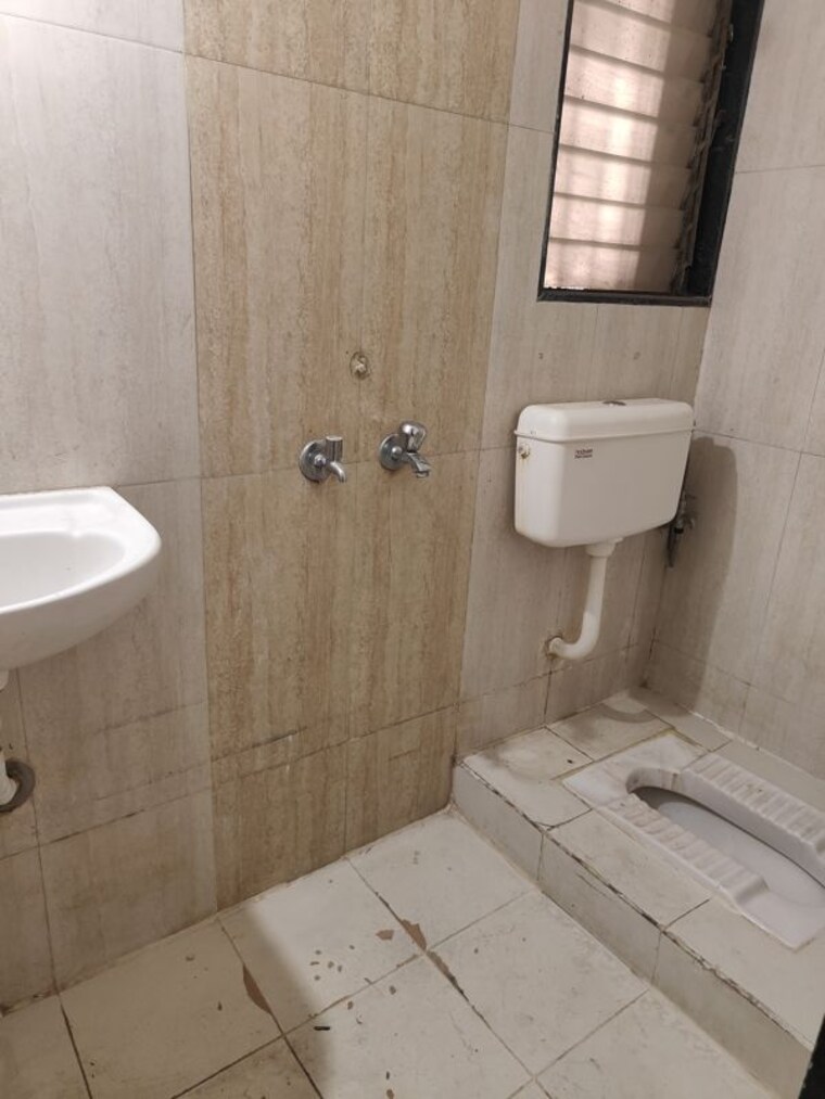 Bathroom, hubtown-greenwoods-b-wing 2 Bedroom 600 Sq.Ft. Apartment In Vartak Nagar Thane 10467250