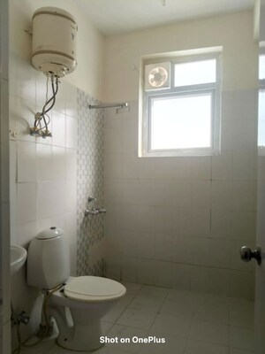 Bathroom in 2.5 BHK Apartment at Emaar Emerald Estate, Sector 65 – for Rent