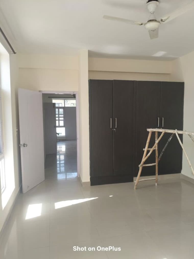 undefined, emaar-emerald-estate 2.5 Bedroom 1105 Sq.Ft. Apartment In Sector 65 Gurgaon 10467260
