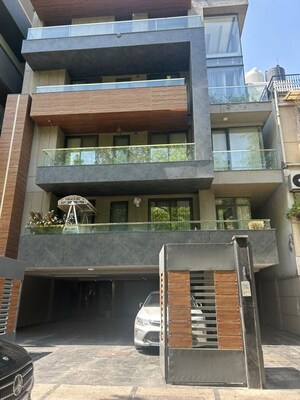 Kitchen in 4 BHK Builder Floor at Shivalik Colony – for Rent