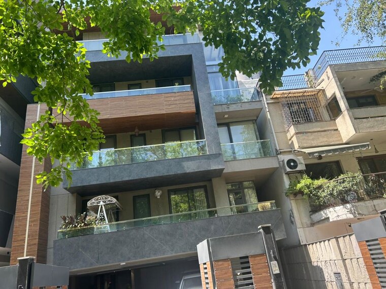 Exterior View, shivalik colony 4 Bedroom 2000 Sq.Ft. Builder Floor In Shivalik Colony Delhi 10467268
