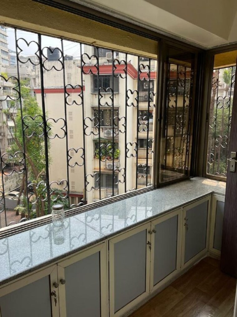 Balcony, bandra west 1.5 Bedroom 650 Sq.Ft. Apartment In Bandra West Mumbai 10467292