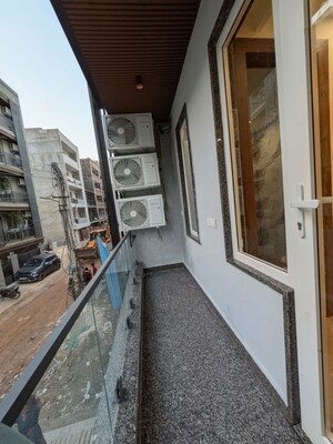 Balcony in 1 BHK Builder Floor at Sector 46 – for Rent