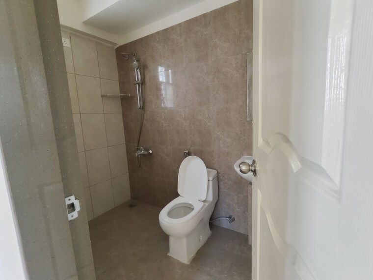 Bathroom, magarpatta-riverview-city 3 Bedroom 1600 Sq.Ft. Apartment In Loni Kalbhor Pune 10467369