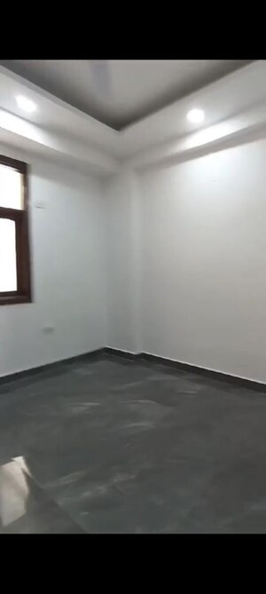 Room in 1 BHK Builder Floor at Mehrauli – for Rent