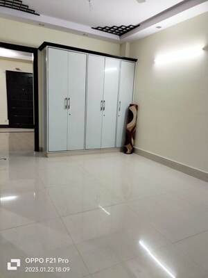 Room in 3 BHK Apartment at Jawahar Nagar – for Rent