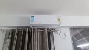 Furnished Amenities in 2.5 BHK Apartment at Galaxy North Avenue, Gaur City 1 – for Rent