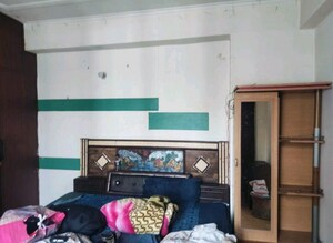 Bedroom in 3 BHK Apartment at Proview Technocity, Chi V Greater Noida – for Rent