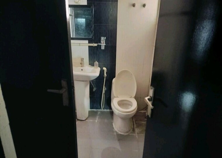 Bathroom, proview-technocity 3 Bedroom 1335 Sq.Ft. Apartment In Chi V Greater Noida Greater Noida 10408291