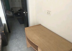 Room in 3 BHK Apartment at Proview Technocity, Chi V Greater Noida – for Rent