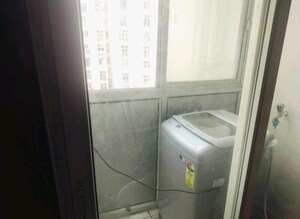 Bathroom in 3 BHK Apartment at Proview Technocity, Chi V Greater Noida – for Rent