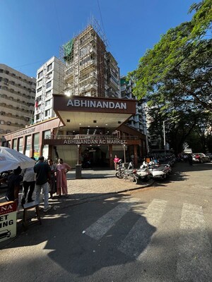  Shop For Sale in Athwa