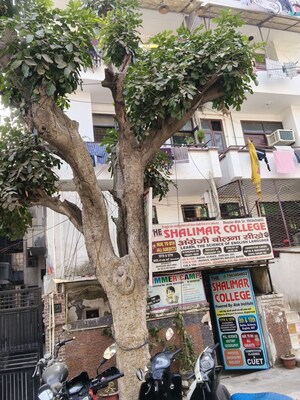  Apartment – Exterior View View at Shalimar Garden - for Sale