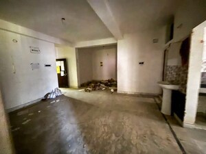 Room in  Apartment at Ramkrishna Pally – for Sale
