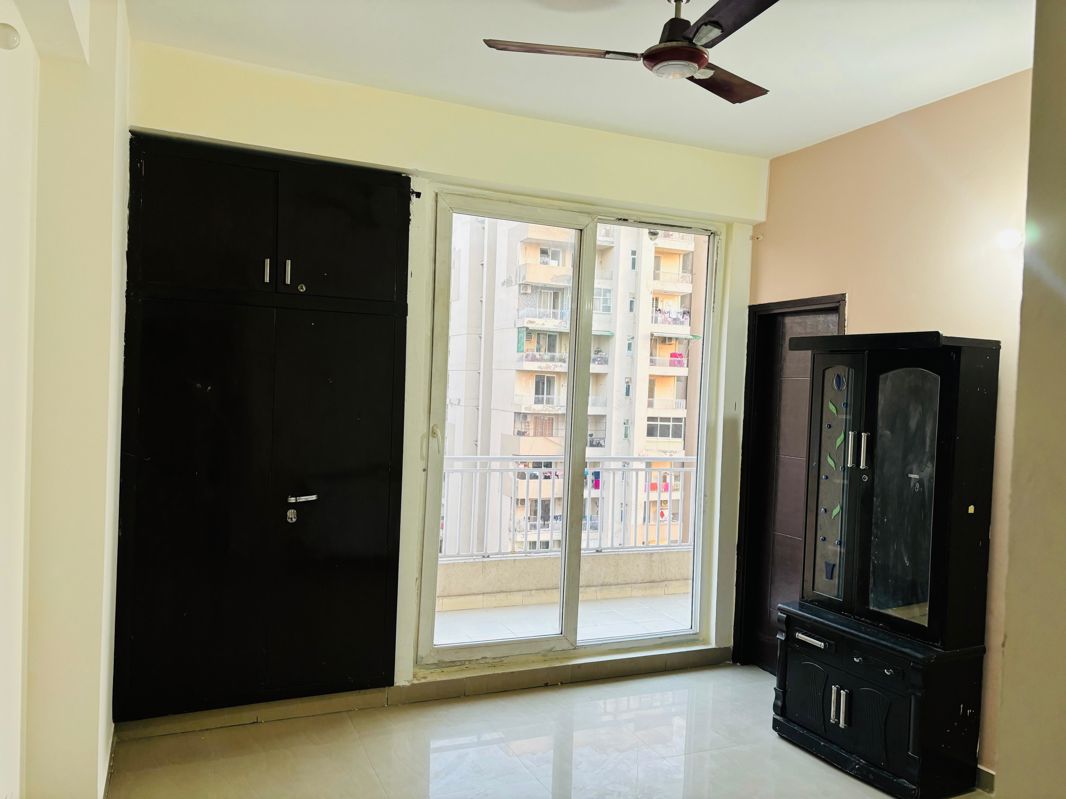 2 BHK Apartment For Rent in ACE Platinum