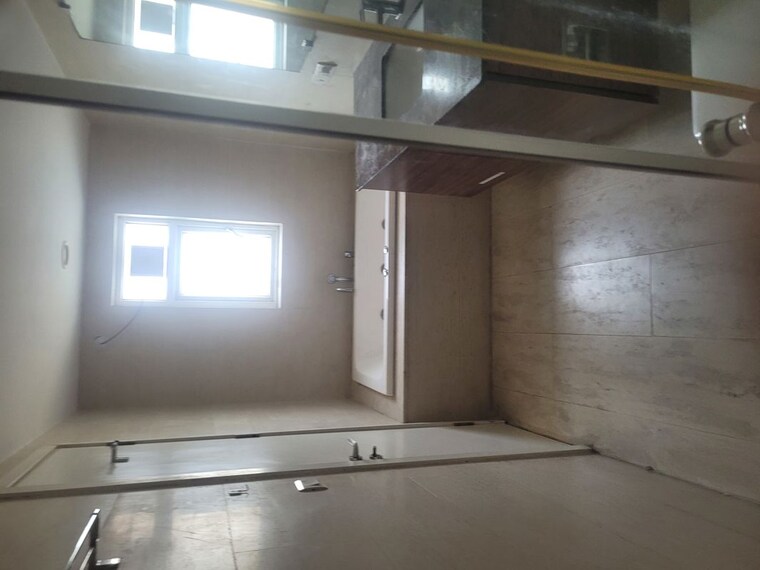 Attached Bathroom, dlf-park-place 4 Bedroom 2704 Sq.Ft. Apartment In Sector 54 Gurgaon 10467433