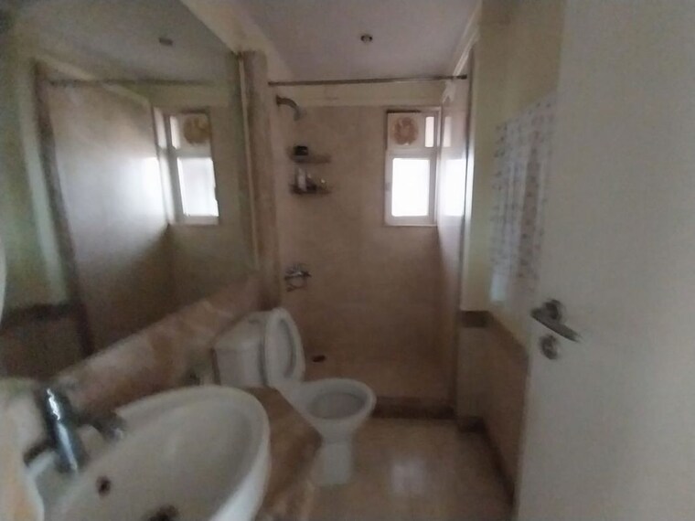 Bathroom, hiranandani-gardens-octavius 3 Bedroom 1550 Sq.Ft. Apartment In Powai Mumbai 10467455