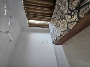 Room in 2 BHK Apartment at Lodha Bellagio, Powai – for Rent