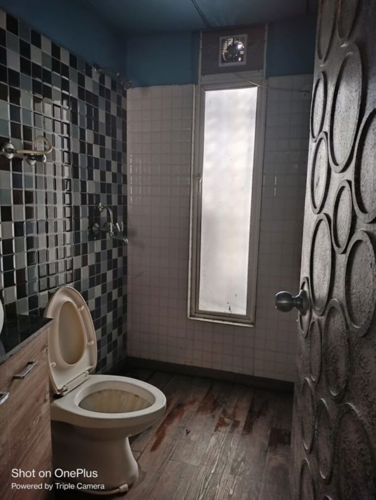 Bathroom, mahagun-mywoods-ii 2 Bedroom 960 Sq.Ft. Apartment In Sector 16c Greater Noida Greater Noida 10467524