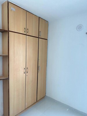 Room in 3.5 BHK Villa at Satellite – for Rent