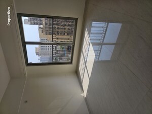 Room in 3 BHK Apartment at Lodha Bellagio, Powai – for Rent