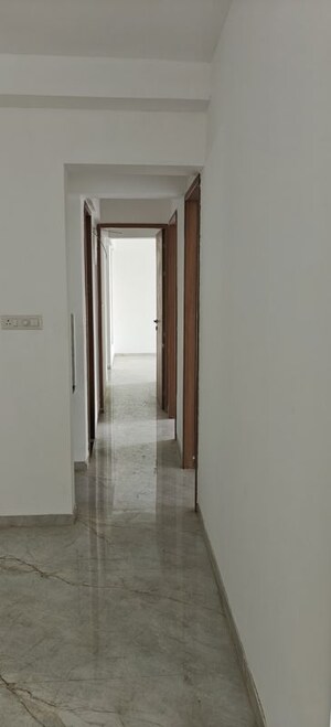 Room in 3 BHK Apartment at Majestique Signature Towers, Balewadi – for Rent
