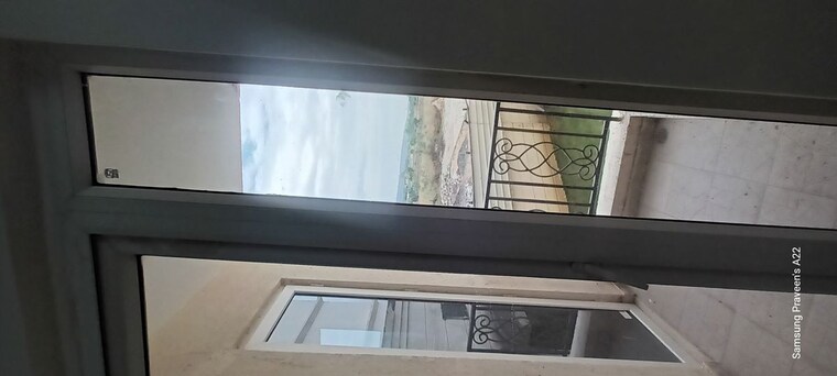 Balcony, signature-global-park 2 Bedroom 845 Sq.Ft. Builder Floor In Sohna Sector 36 Gurgaon 10465882