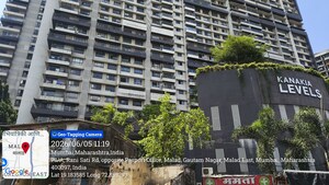  Apartment For Sale in Malad East