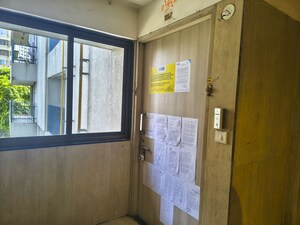 Room in  Apartment at Malad East – for Sale
