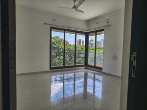 Room in  Apartment at Malad East – for Sale