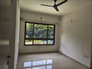 Room in  Apartment at Malad East – for Sale