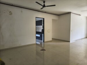 Room in  Apartment at Malad East – for Sale